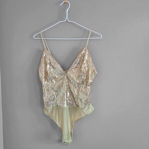 NWT Dynamite Gold Sequin Bodysuit 🌟🌴